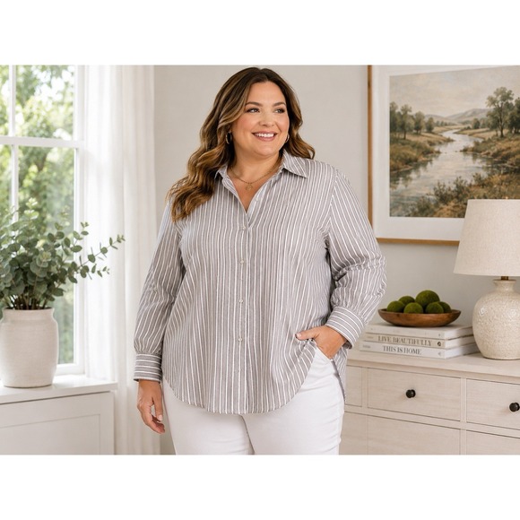 Avenue Tops - The Bedford By Avenue Womens Blouse Size 22/24 Gray Striped Nice!